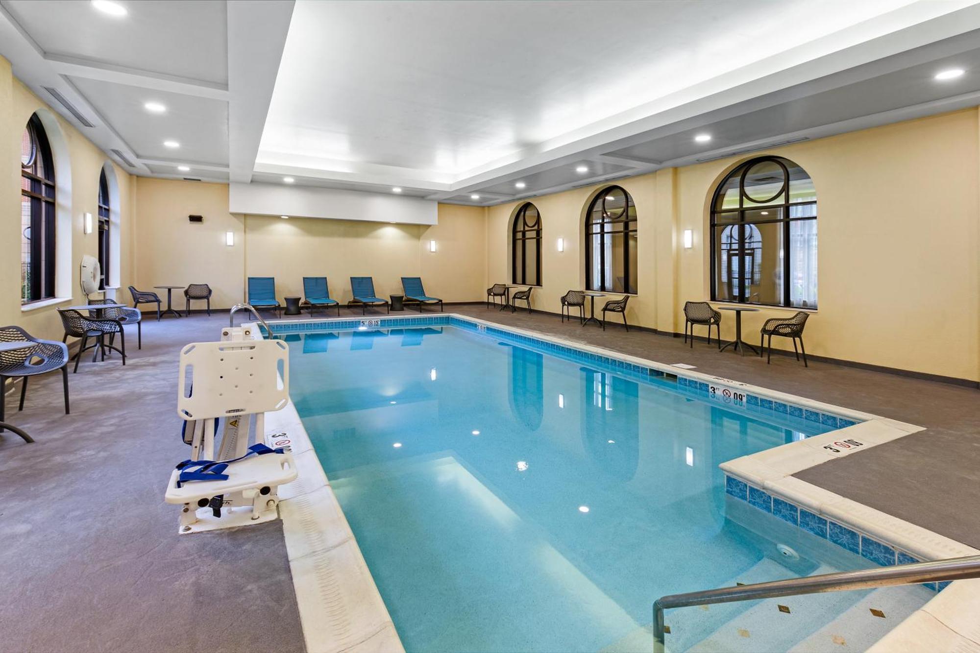 Hampton Inn Пайквилл Экстерьер фото